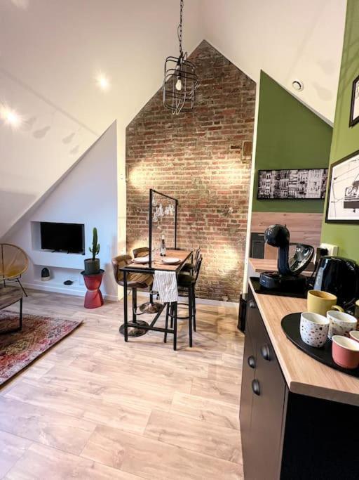 Le Central 3 - Pepite En Centre Ville D'Elbeuf Ngoại thất bức ảnh